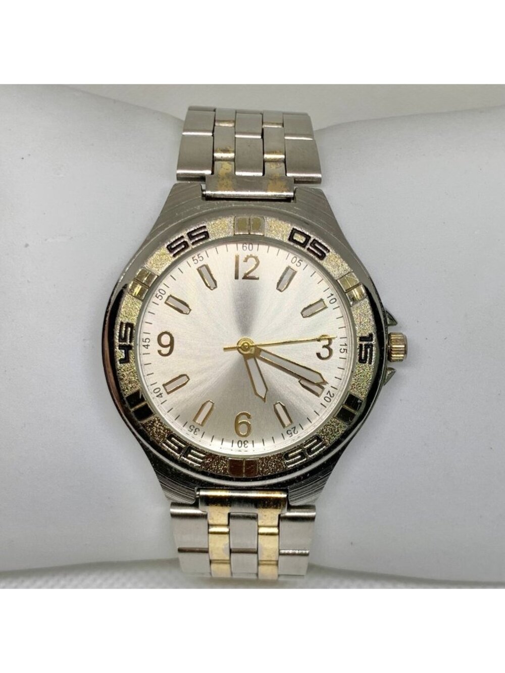 Men’s silver gold tone watch 38mm quartz analog adjustable up to 7.5” running